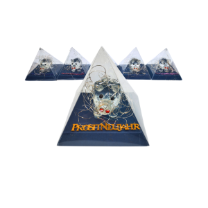 Pyramide Glasfigur geschliffen (VPE 24)
